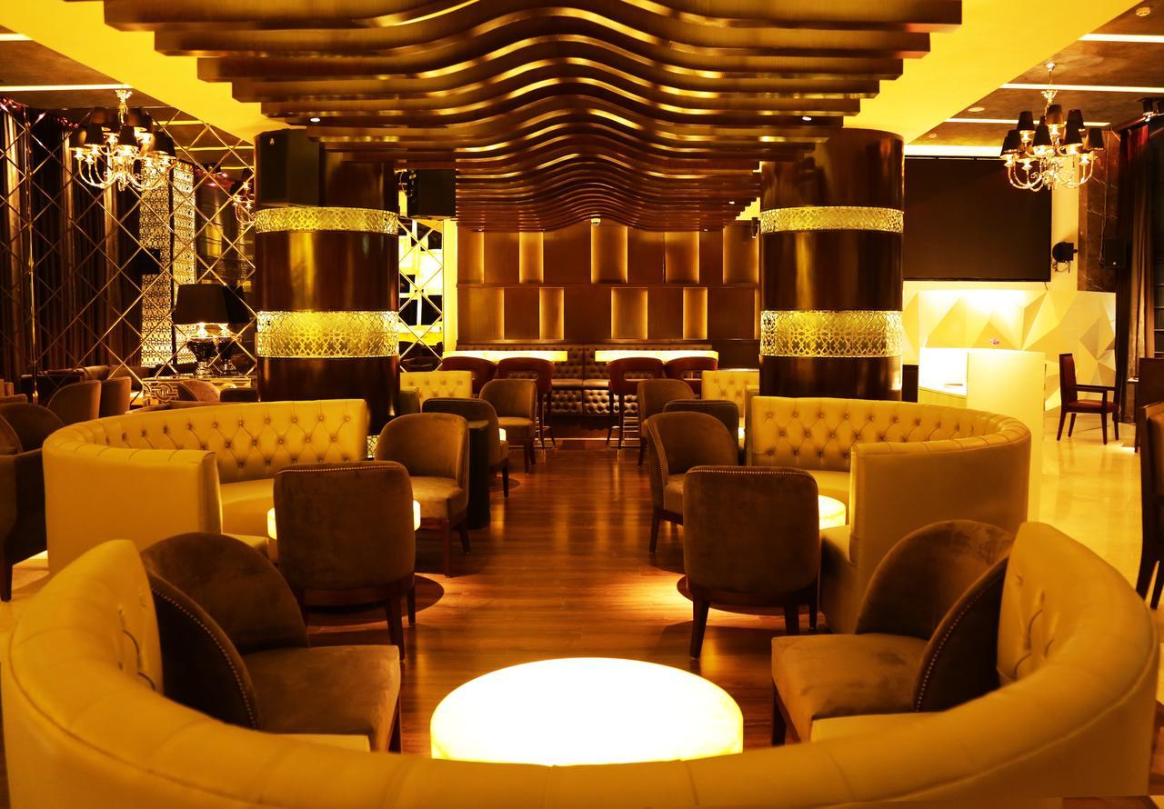 Inde Hotel Chattarpur Ню Делхи Екстериор снимка