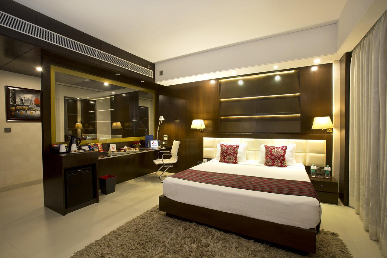 Inde Hotel Chattarpur Ню Делхи Екстериор снимка
